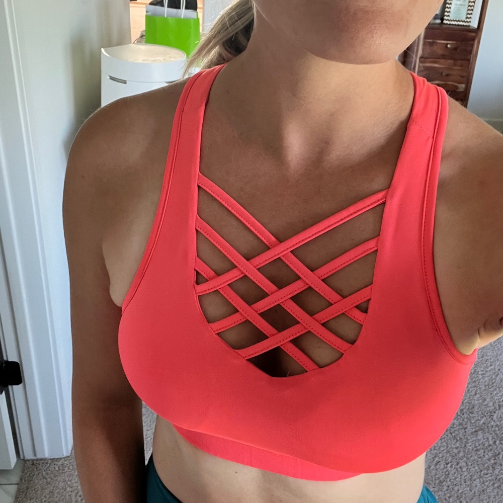 Kiava Runners Bra in Pink | Women’s Strappy Workout Bra High Support